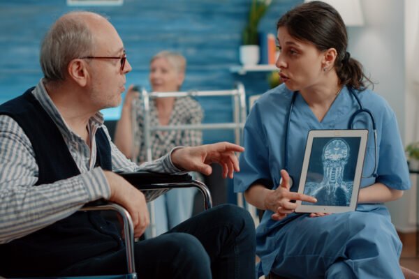 νευρολογος με ειδίκευση στην άνοια